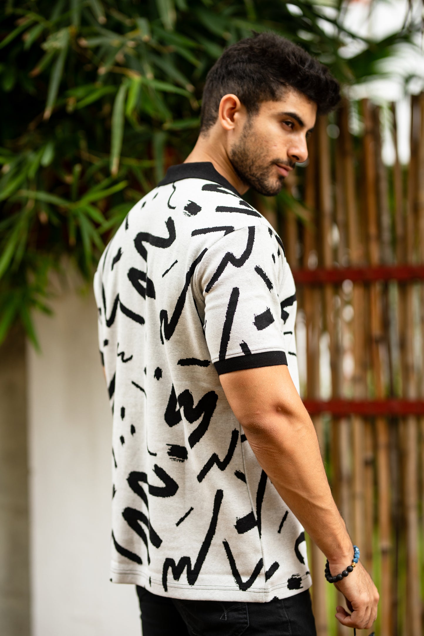 Job pattern polo shirt