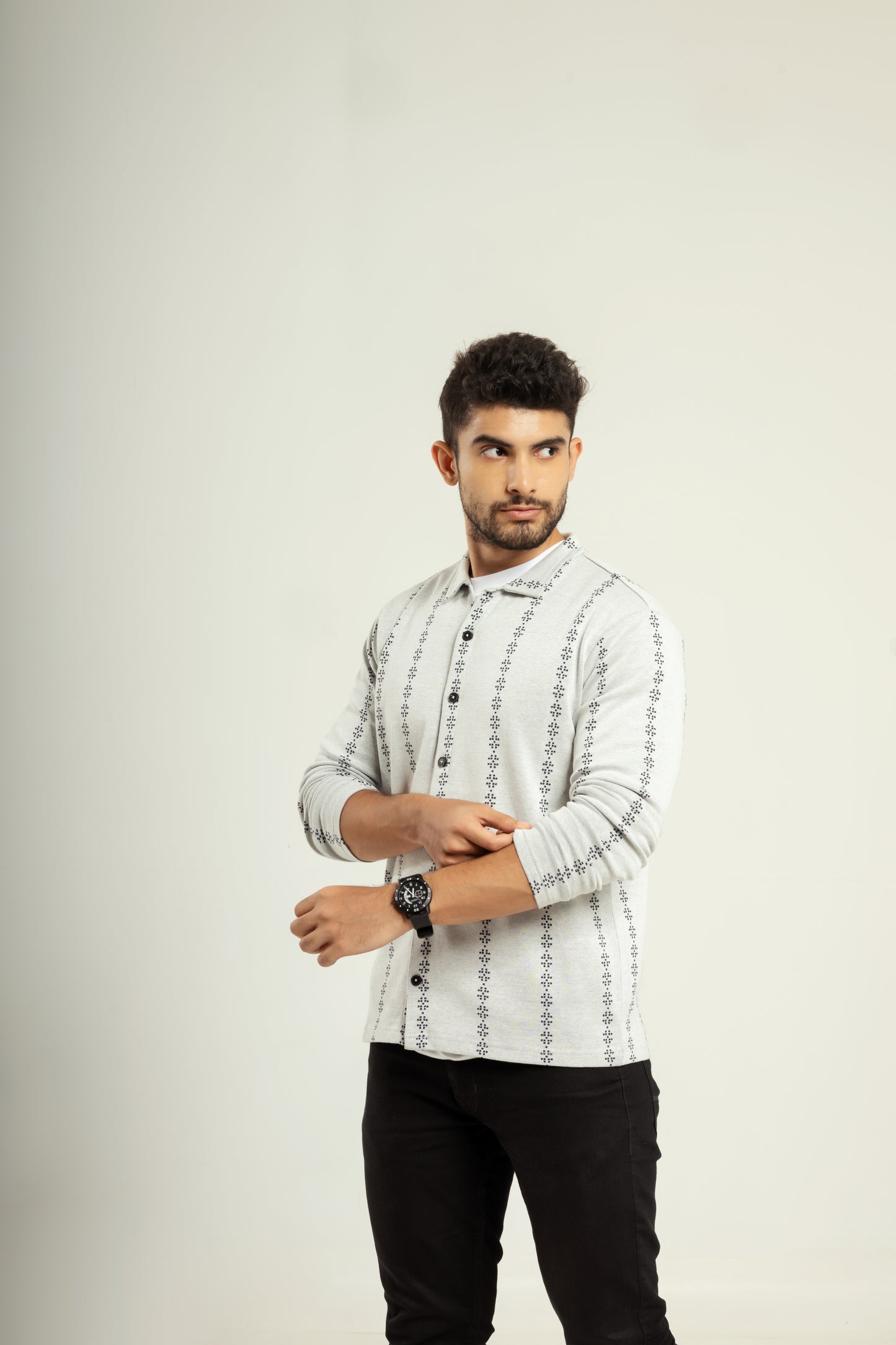 Patterned shirt in grey